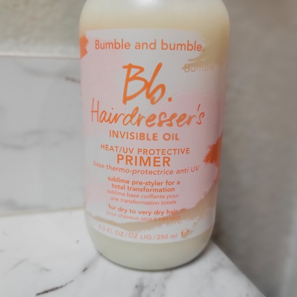 Bumble and Bumble Hairdresser's Invisible Oil Heat/UV Protective Primer Spray NW - Picture 3 of 4
